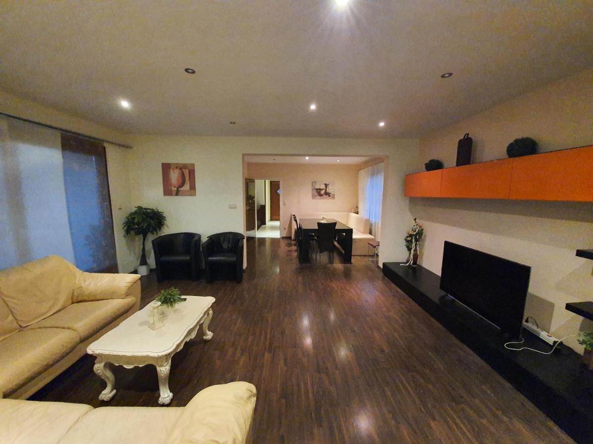 Apartment Bei Hamburg Bis 10 Personen Mit Terasse Und Gartennutzung. Buchholz in der Nordheide Eksteriør bilde